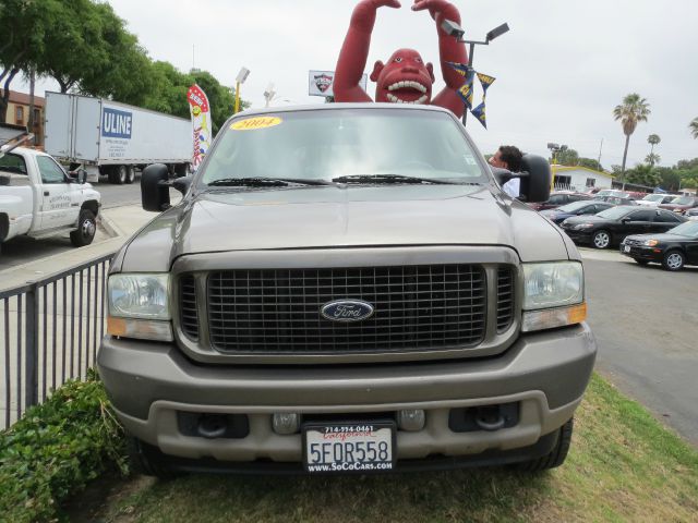 Ford Excursion 2004 photo 2