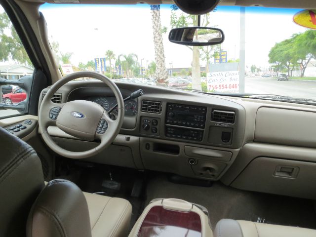 Ford Excursion 2004 photo 4