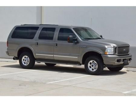 Ford Excursion 2004 photo 2