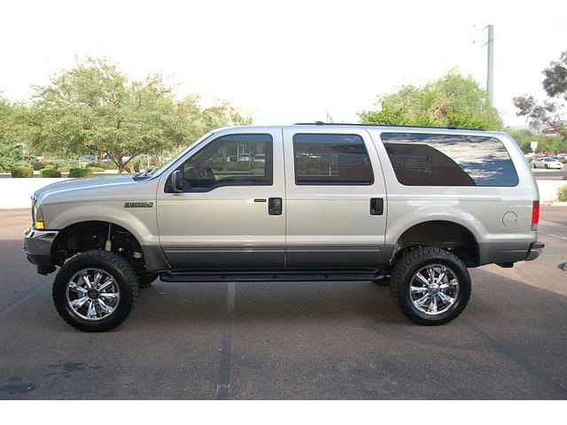 Ford Excursion 2004 photo 3