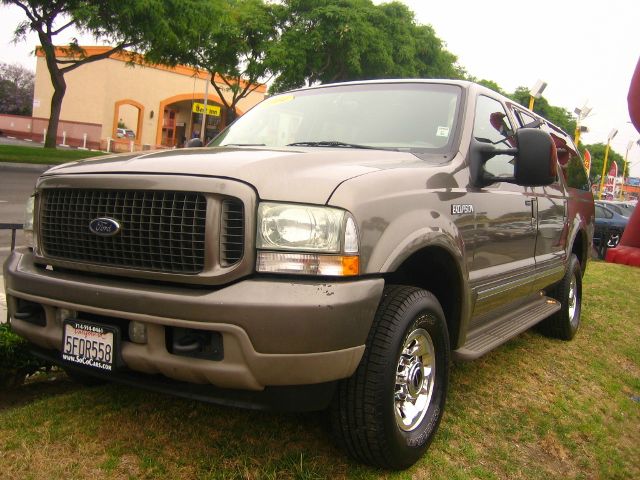 Ford Excursion 2004 photo 0