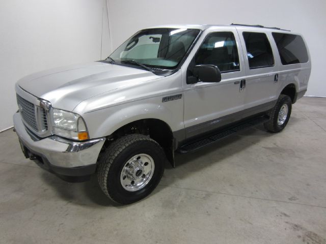 Ford Excursion 2004 photo 4