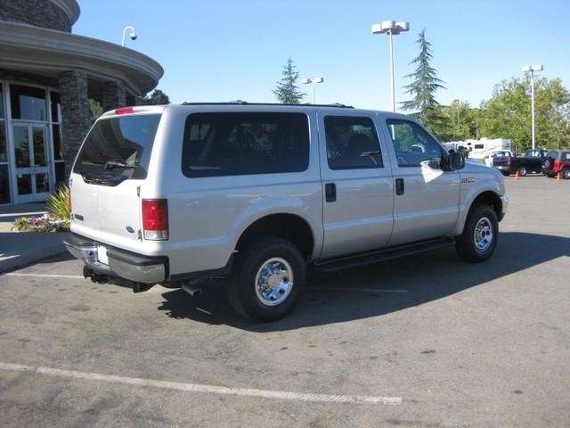 Ford Excursion 2004 photo 5