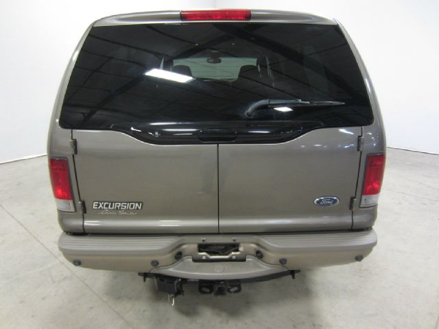 Ford Excursion 2005 photo 4