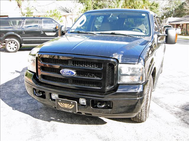 Ford Excursion 2005 photo 2