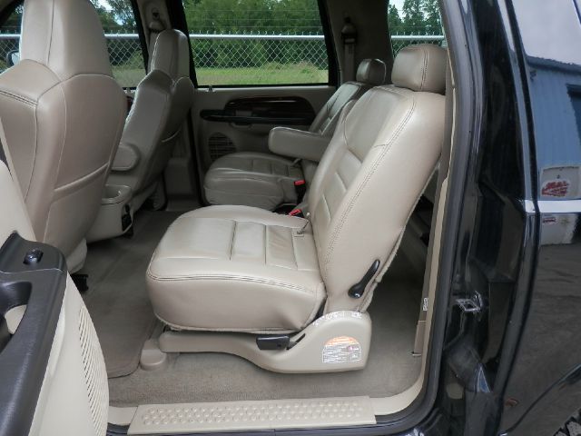 Ford Excursion 2005 photo 10