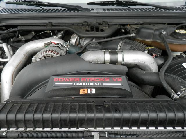 Ford Excursion 2005 photo 2