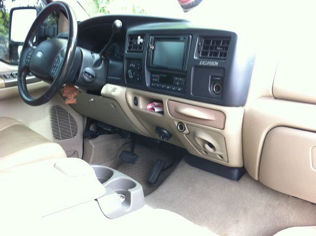 Ford Excursion 2005 photo 4