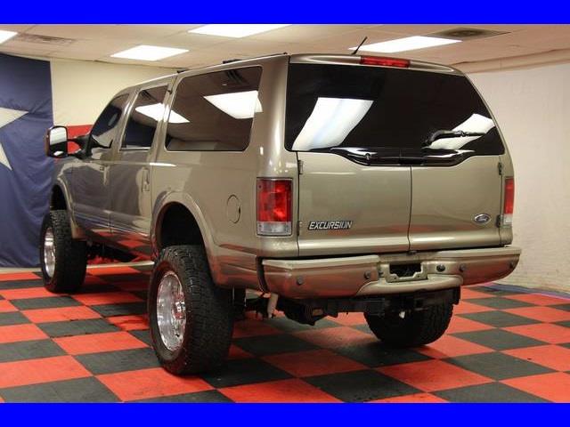 Ford Excursion 2005 photo 3