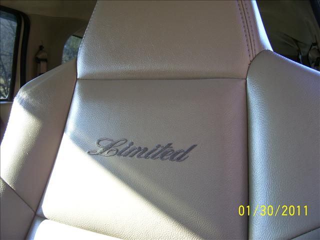 Ford Excursion 2005 photo 5