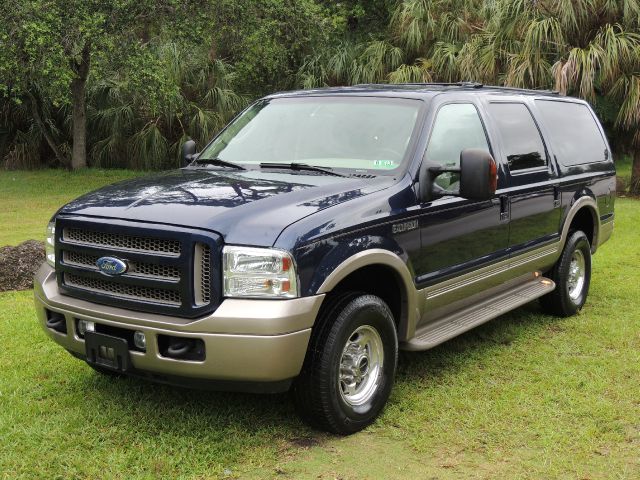 Ford Excursion 2005 photo 2