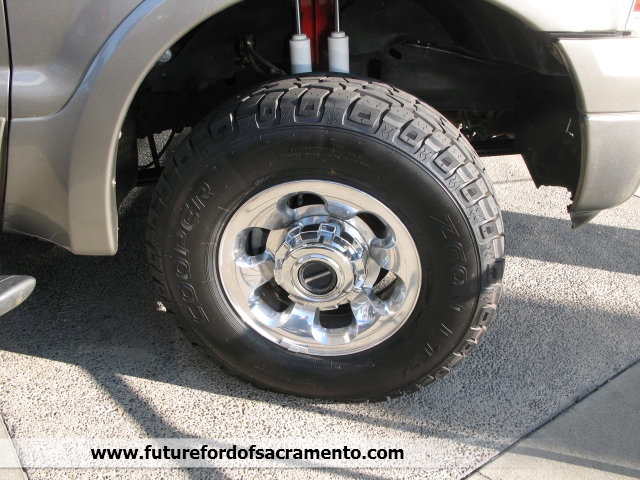 Ford Excursion 2005 photo 2