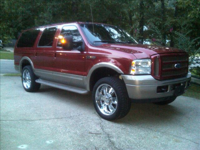 Ford Excursion 2005 photo 1