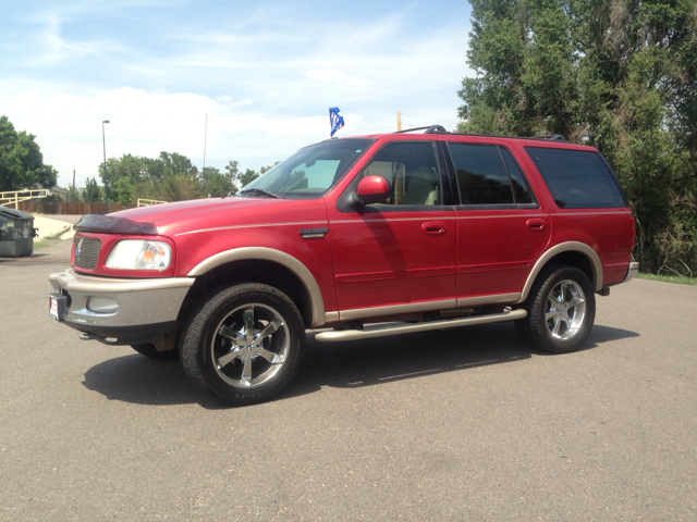 Ford Expedition E320 - Extra Sharp SUV