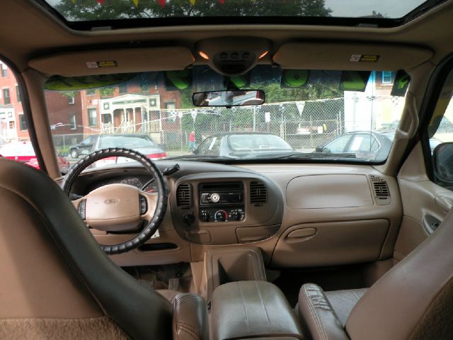 Ford Expedition 1997 photo 13