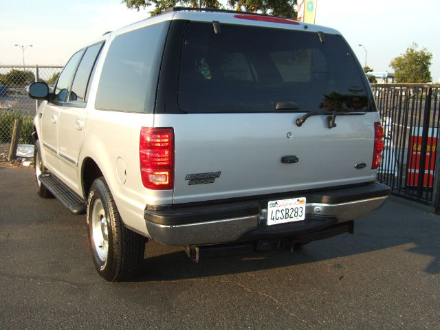 Ford Expedition 1998 photo 2