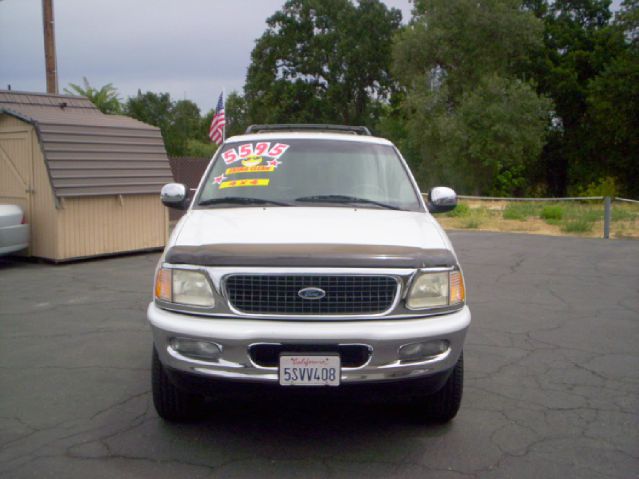 Ford Expedition 1998 photo 2