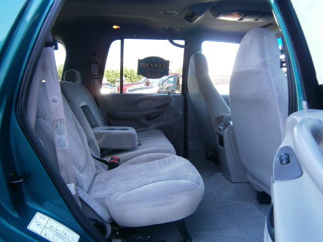 Ford Expedition 1998 photo 30