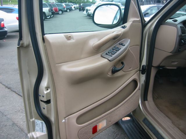 Ford Expedition 1999 photo 11