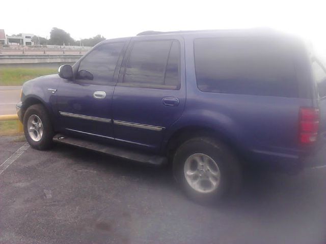 Ford Expedition 1999 photo 2