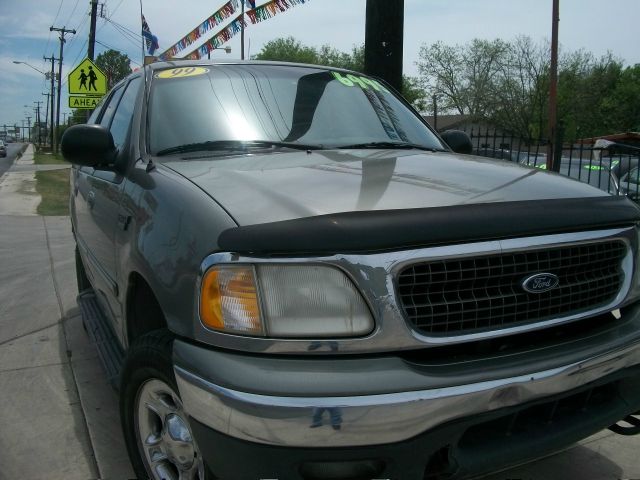 Ford Expedition 1999 photo 2