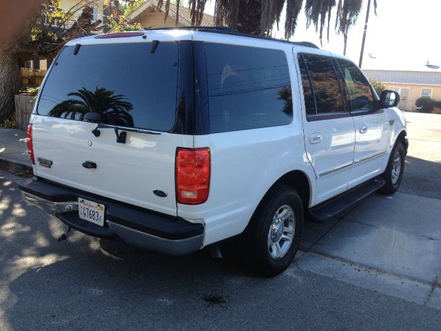 Ford Expedition 2000 photo 4