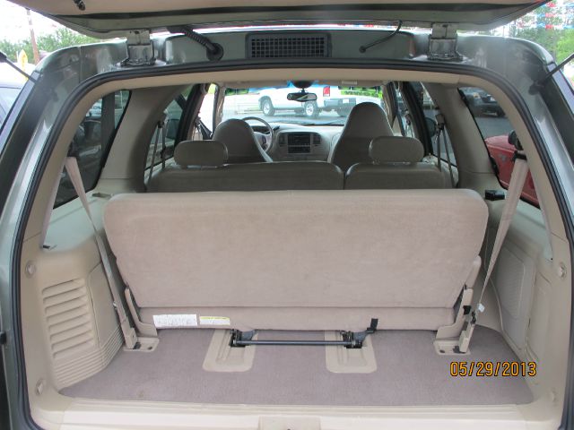 Ford Expedition 2000 photo 3