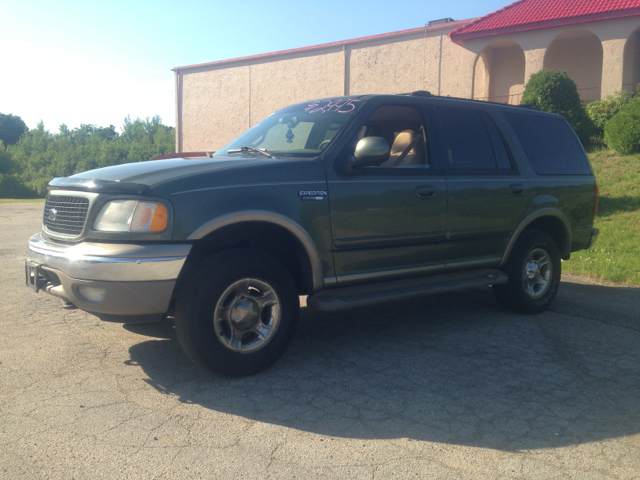 Ford Expedition E320 - Extra Sharp SUV