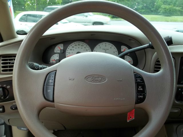 Ford Expedition 2000 photo 6