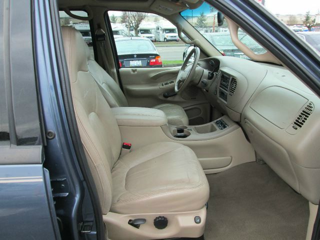 Ford Expedition 2000 photo 3