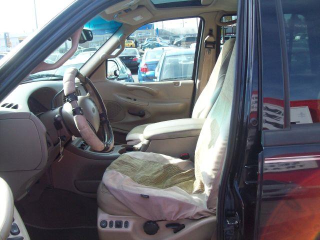 Ford Expedition 2000 photo 3