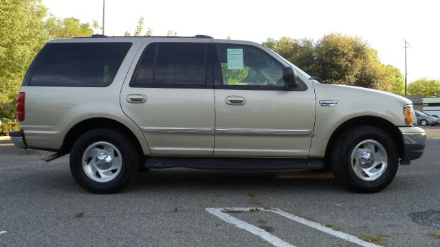 Ford Expedition 2000 photo 2