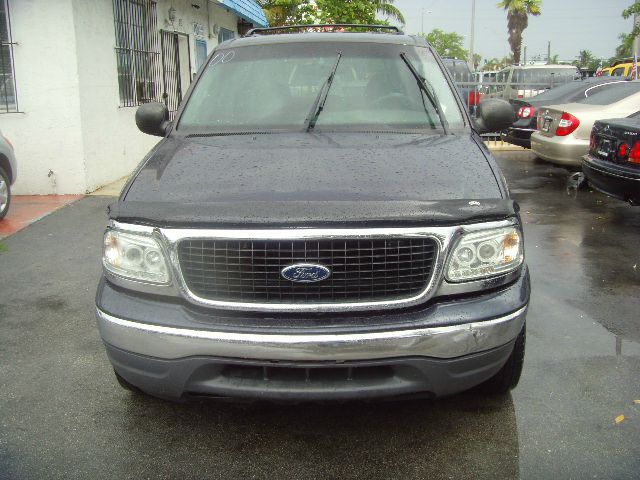 Ford Expedition 2000 photo 3