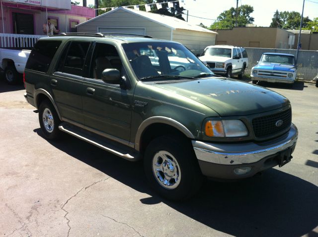 Ford Expedition 2000 photo 3