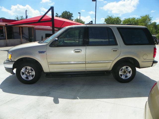 Ford Expedition 2000 photo 3