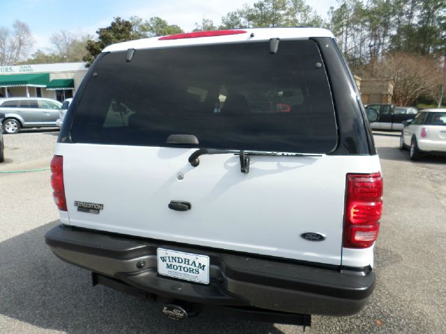 Ford Expedition 2000 photo 2