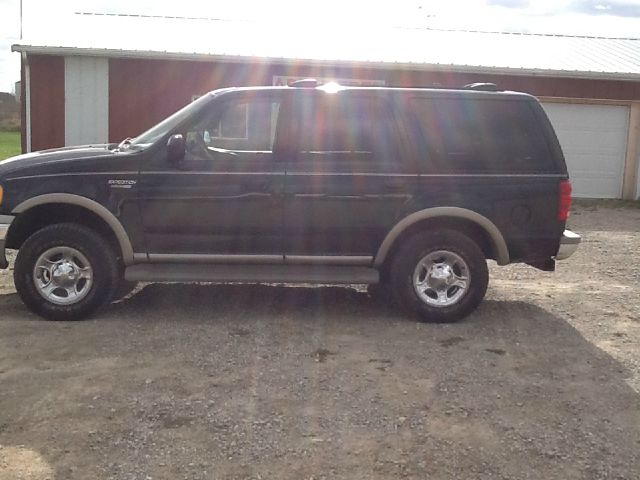 Ford Expedition 2000 photo 3