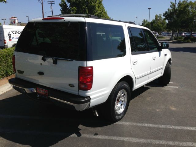 Ford Expedition 2000 photo 1