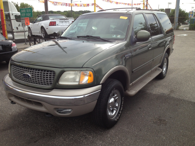 Ford Expedition 2000 photo 4