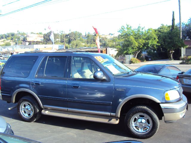 Ford Expedition 2000 photo 3