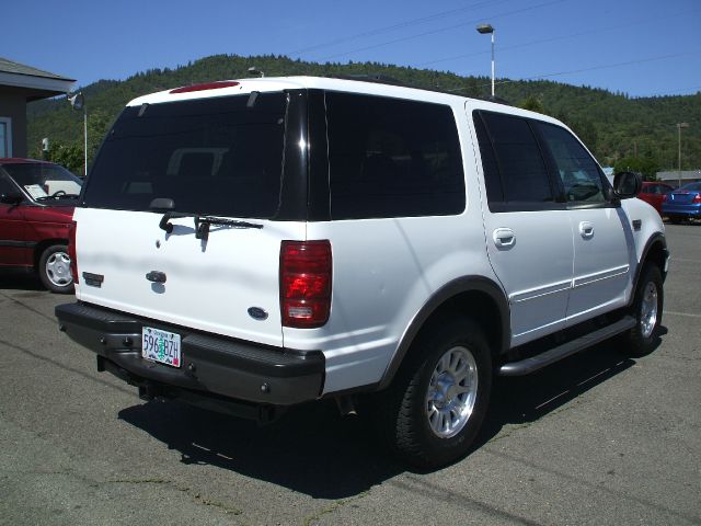 Ford Expedition 2000 photo 2