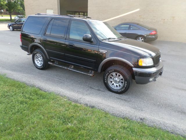 Ford Expedition 2000 photo 3