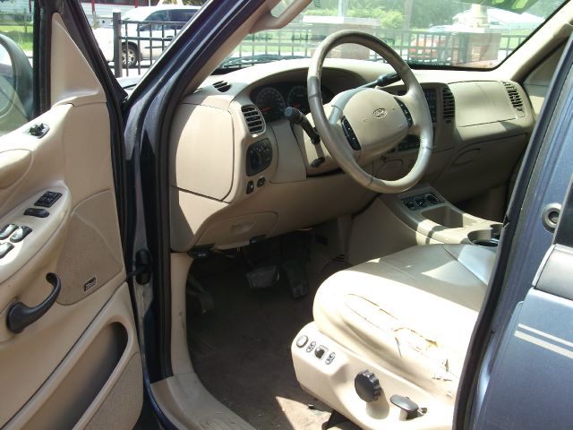 Ford Expedition 2001 photo 1