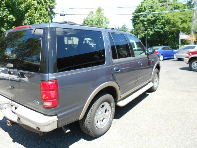 Ford Expedition 2001 photo 1