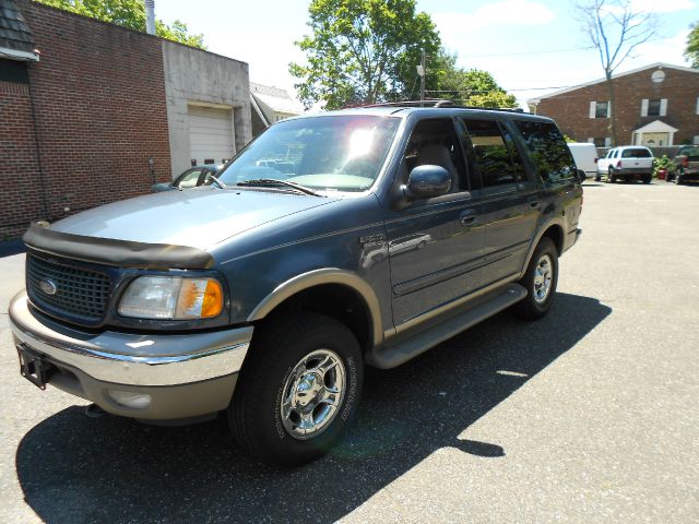 Ford Expedition 2001 photo 2