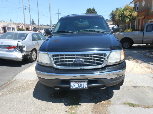 Ford Expedition 2001 photo 3