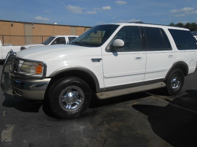 Ford Expedition 2001 photo 3