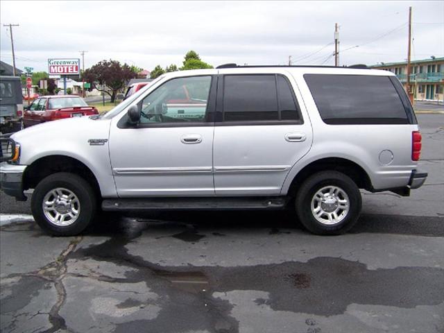 Ford Expedition 2001 photo 2