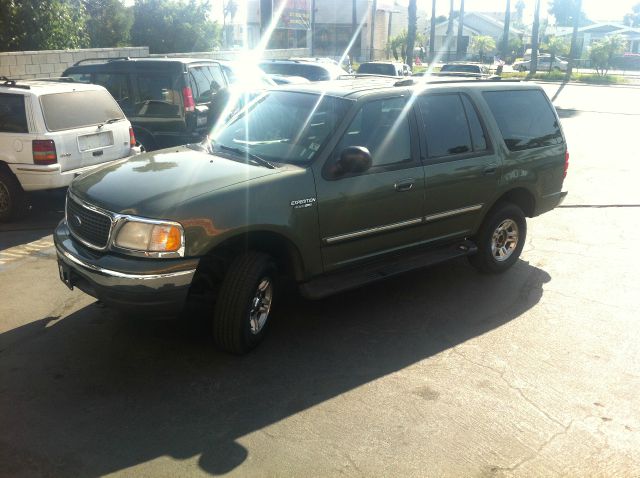 Ford Expedition 2001 photo 3