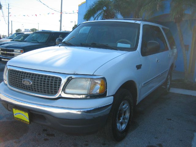 Ford Expedition 2001 photo 4